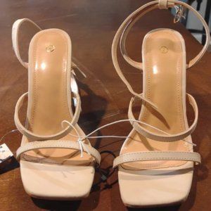 NWT Open Toes High Strappy Heels Size 7